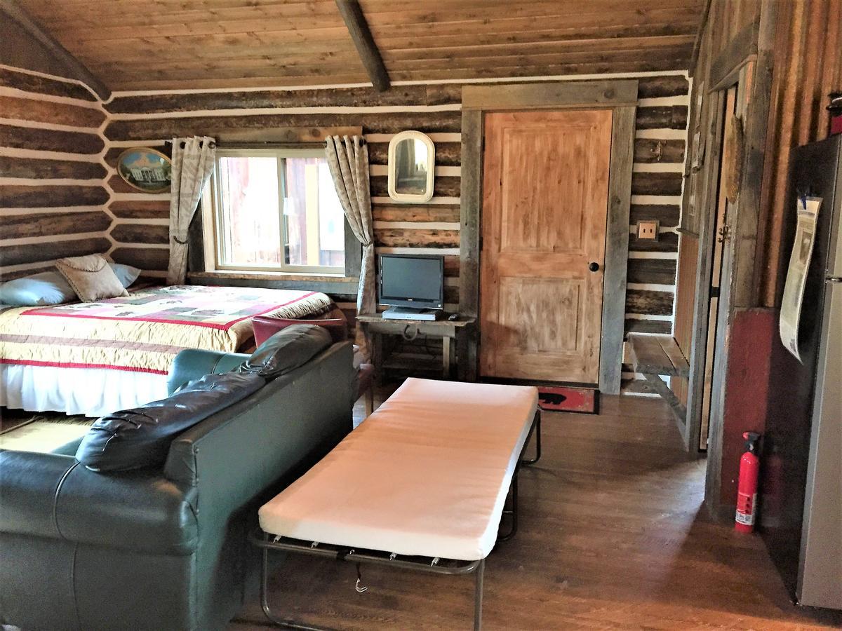 Creek Cabin การ์ดีเนอร์ ภายนอก รูปภาพ