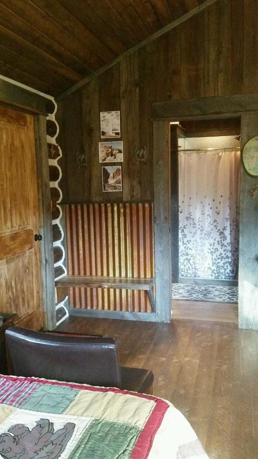 Creek Cabin การ์ดีเนอร์ ภายนอก รูปภาพ