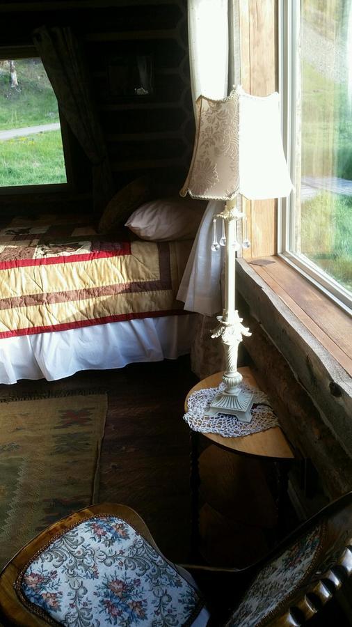 Creek Cabin การ์ดีเนอร์ ภายนอก รูปภาพ